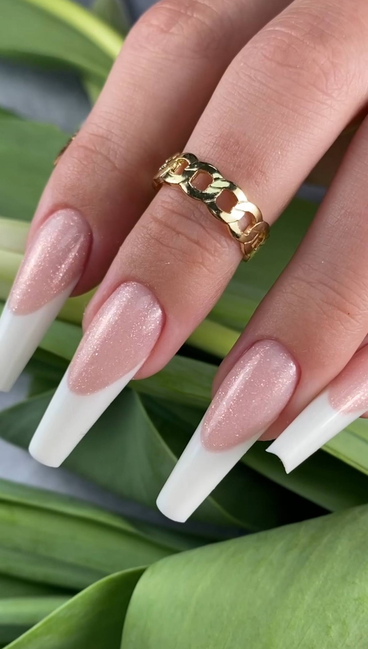 Professional nail services and manicures in Feasterville